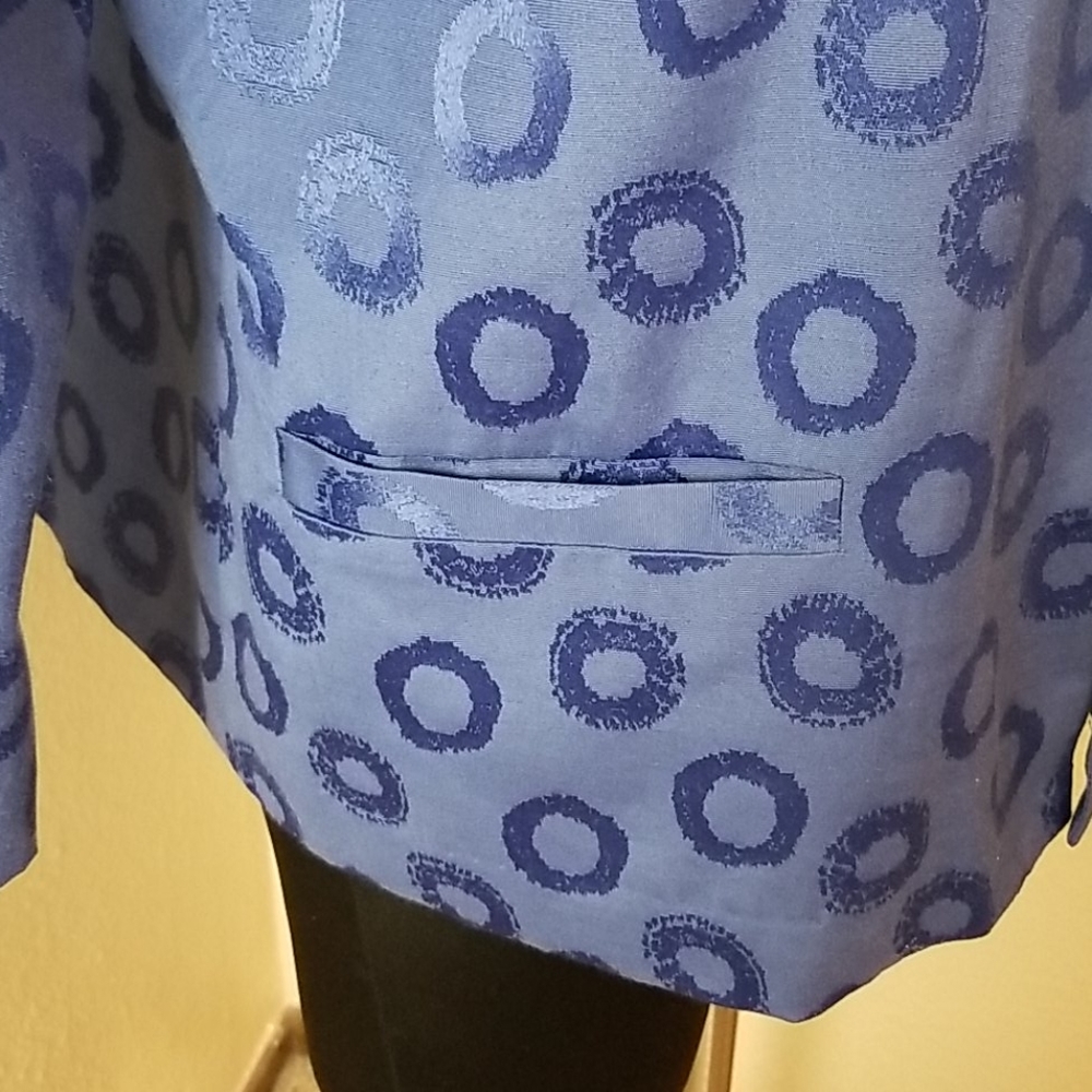 Chicos Hook Front Lined Print Jacket - image 3